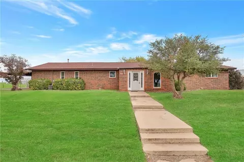 116 Poplar St, Erick, OK 73645