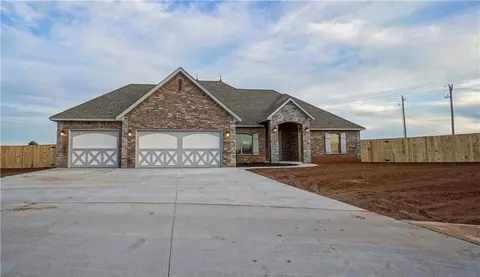 4450 Violet St, Tuttle, OK 73089