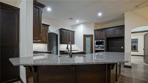 1004 Kimberlin Ln, Tuttle, OK 73089 photo 8