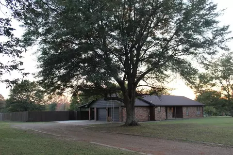 2000 Blocker Ln, Idabel, OK 74745 photo 2