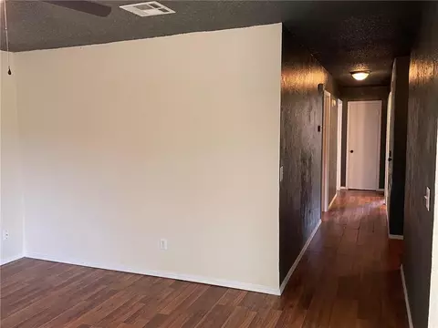 3404 E Noble Dr, Edmond, OK 73034 photo 3