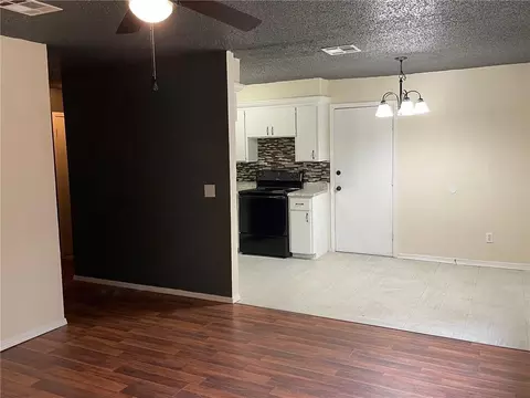 3404 E Noble Dr, Edmond, OK 73034 photo 6