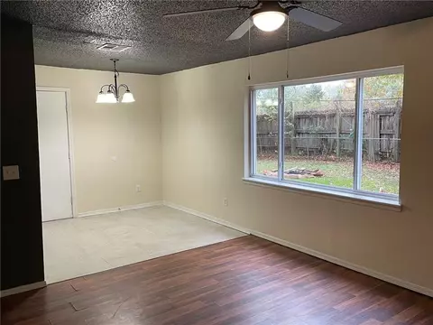 3404 E Noble Dr, Edmond, OK 73034 photo 5