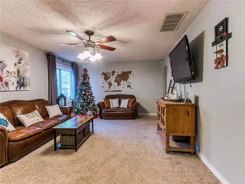 908 Devon St, Yukon, OK 73099 photo 12