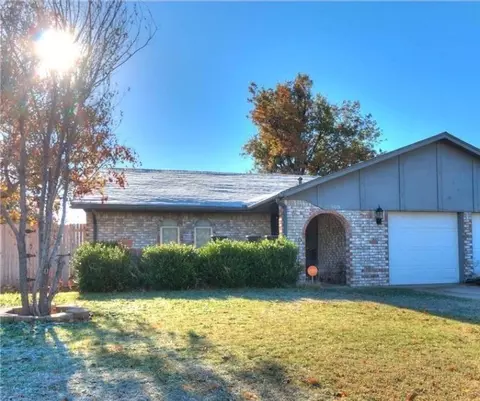 908 Devon St, Yukon, OK 73099 photo 2