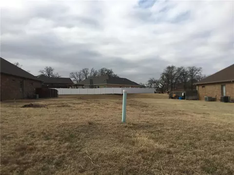 1120 Black Jack Dr, Ardmore, OK 73401