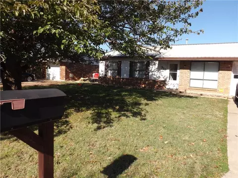 317 Mercury St, Altus, OK 73521 photo 1