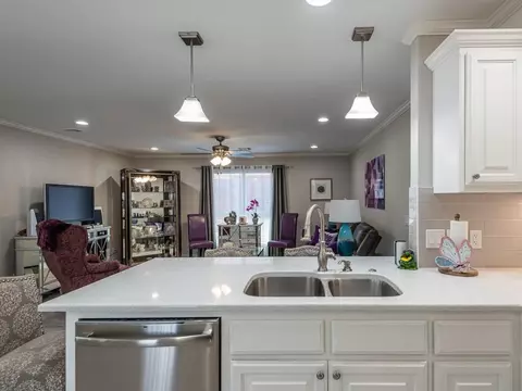 313 Silver Leaf Pl, Tuttle, OK 73089 photo 10