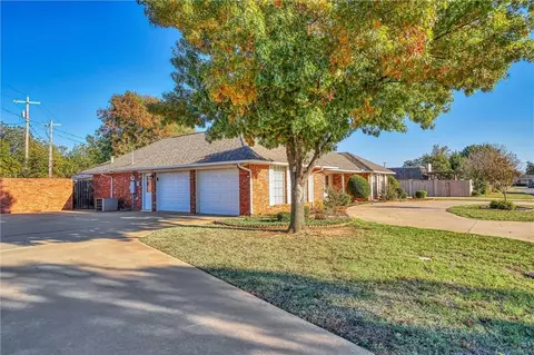 306 William Dr, Altus, OK 73521 photo 3