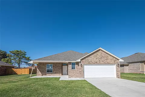 4622 Sandhill Dr, Enid, OK 73703