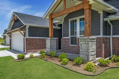 16004 Bison Dr, Moore, OK 73170 photo 3