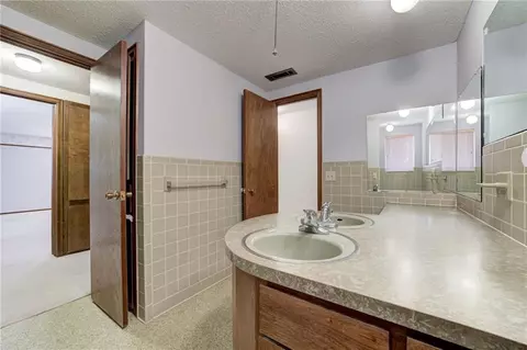 1011 Hampton Rd, Harrah, OK 73045 photo 23