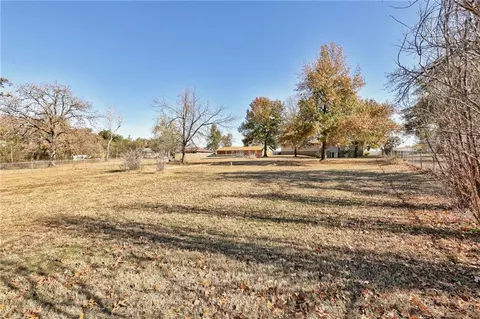 1011 Hampton Rd, Harrah, OK 73045 photo 34