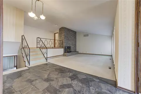 1011 Hampton Rd, Harrah, OK 73045 photo 4