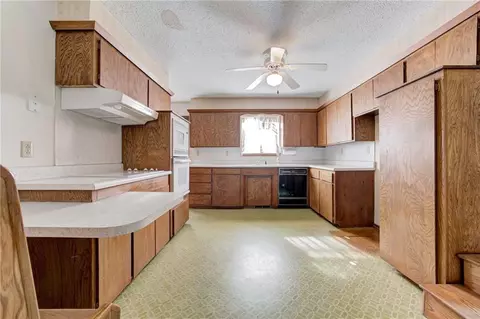 1011 Hampton Rd, Harrah, OK 73045 photo 11