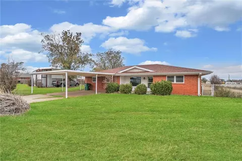 200 W 5th St, Olustee, OK 73560 photo 1