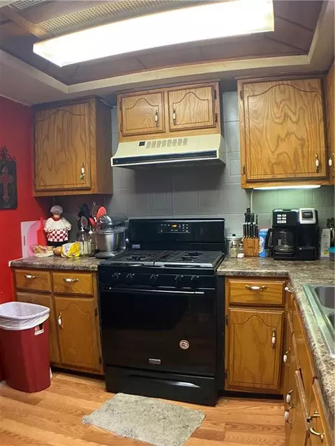 521 E Pecan St, Altus, OK 73521 photo 11