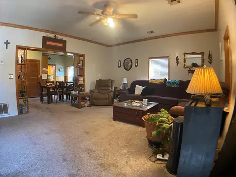 521 E Pecan St, Altus, OK 73521 photo 7