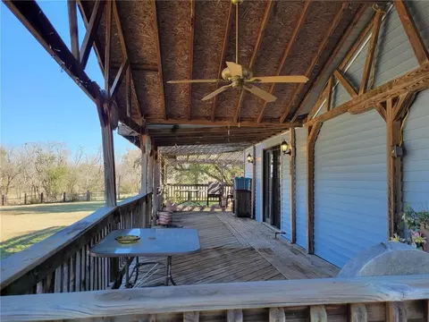 402 102nd St, Anadarko, OK 73005