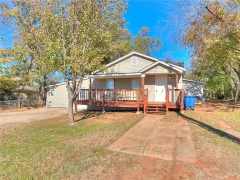 1010 E Vilas St, Guthrie, OK 73044 photo 2