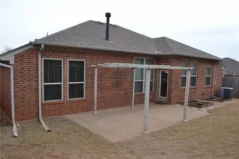 601 Hedgewood Dr, Moore, OK 73160 photo 25