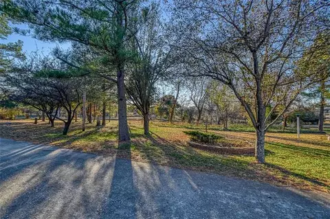 8601 E Franklin Rd, Norman, OK 73026 photo 36