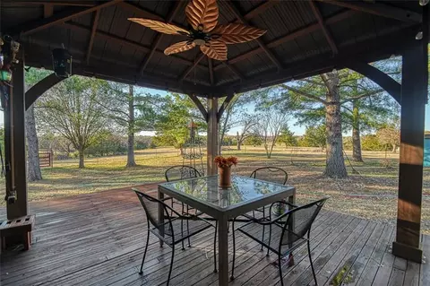 8601 E Franklin Rd, Norman, OK 73026 photo 27