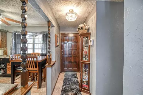 8601 E Franklin Rd, Norman, OK 73026 photo 5