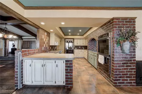 4212 Northhampton Ct, Norman, OK 73072 photo 10