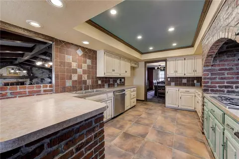 4212 Northhampton Ct, Norman, OK 73072 photo 11