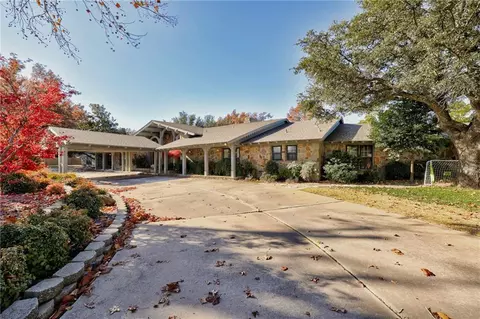 4212 Northhampton Ct, Norman, OK 73072 photo 3