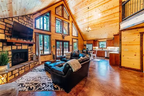 47 Tree Top Trl, Broken Bow, OK 74728 photo 5
