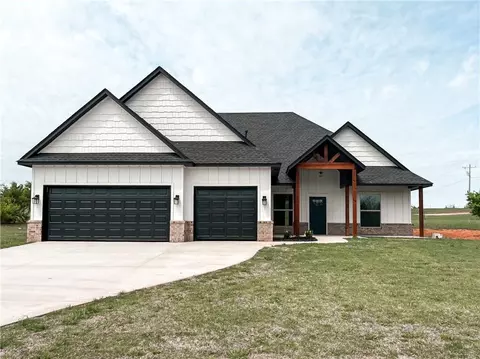 900 Red Rock Rd, Blanchard, OK 73010
