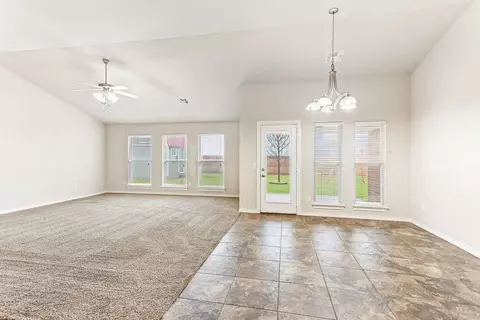 3107 White Tail Dr, Altus, OK 73521 photo 4