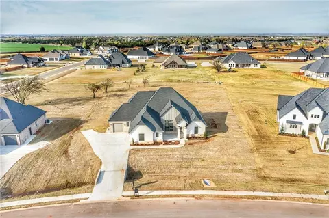 22385 Pine Bluff Way, Edmond, OK 73025