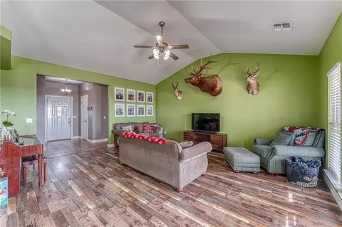 1808 Cougar Cir, Altus, OK 73521 photo 7