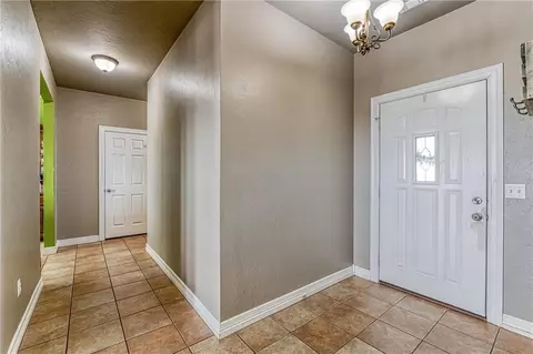 1808 Cougar Cir, Altus, OK 73521 photo 4