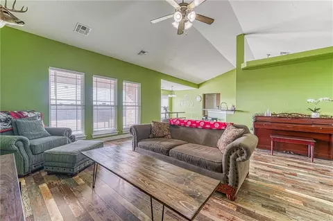 1808 Cougar Cir, Altus, OK 73521 photo 6