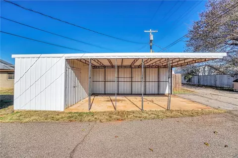 14 E Anchor, Sayre, OK 73662 photo 24