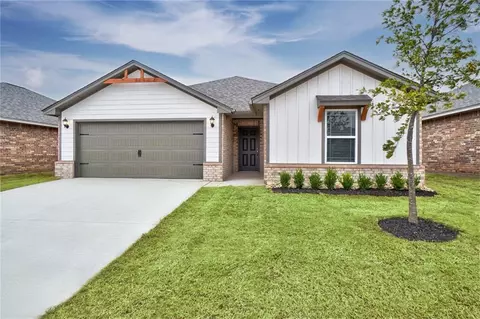1709 Vermilion Ln, El Reno, OK 73036