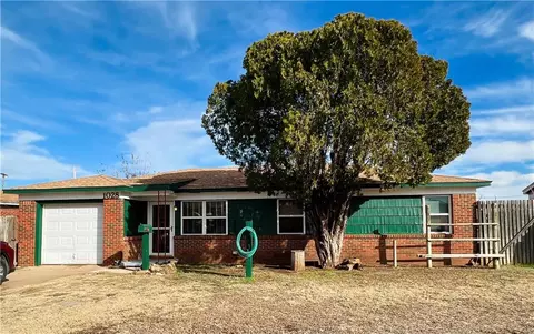 1028 Dill St, Altus, OK 73521 photo 1