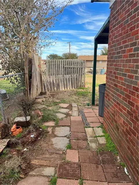 1028 Dill St, Altus, OK 73521 photo 19