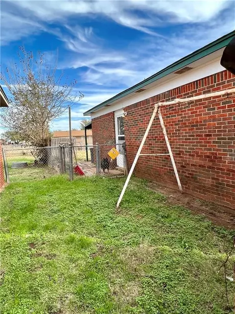 1028 Dill St, Altus, OK 73521 photo 18