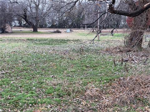 N Dean A Mcgee, Wynnewood, OK 73098