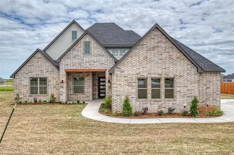 940 Collis Cir, Newcastle, OK 73065