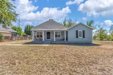 1419 E Springer Ave, Guthrie, OK 73044 photo 5