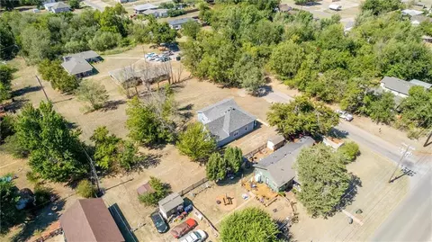 1419 E Springer Ave, Guthrie, OK 73044 photo 4