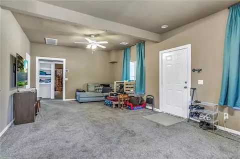 1419 E Springer Ave, Guthrie, OK 73044 photo 10