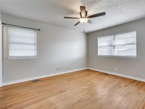 1221 Vine St, Norman, OK 73072 photo 17