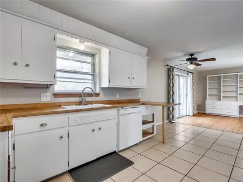 1221 Vine St, Norman, OK 73072 photo 11